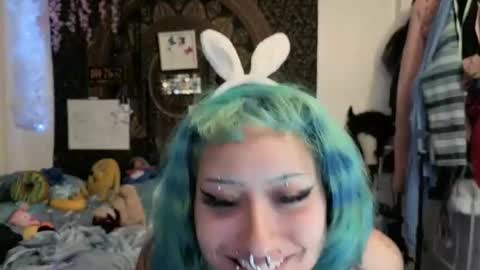 Snapshot of deluxxxeblu chatting on March 2026 03:23:02 AM TankinBody online show from March 2026 03:23:02 AM