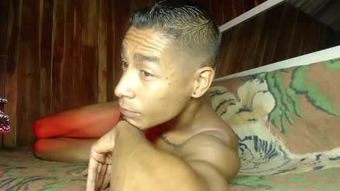 Snapshot of demarcous_nm chatting on November 2025 12:32:02 AM D.C online show from November 2025 12:32:02 AM