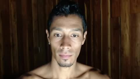 Snapshot of demarcous_nm chatting on April 2026 10:33:01 PM D.C online show from April 2026 10:33:01 PM