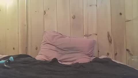 Snapshot of demelzabehr chatting on December 2024 04:21:01 AM Frankie online show from December 2024 04:21:01 AM