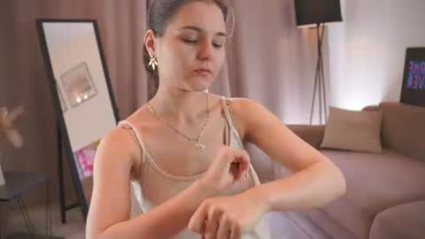 Snapshot of demetricekanady chatting on July 2026 04:07:02 AM Hi my name is Sari nice to see you in my Room online show from July 2026 04:07:02 AM