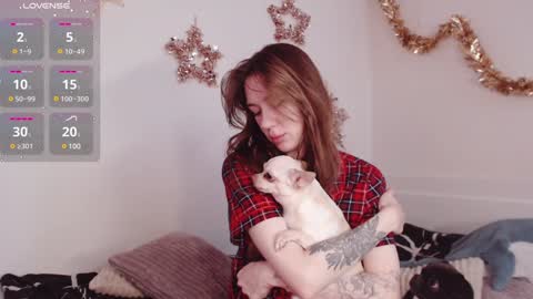 Snapshot of demiamour chatting on December 2024 08:18:01 AM Demi. not your babybabebb and other shit online show from December 2024 08:18:01 AM