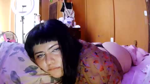 Snapshot of demonchubbygirl chatting on June 2026 04:33:01 PM demonchubbygirl online show from June 2026 04:33:01 PM
