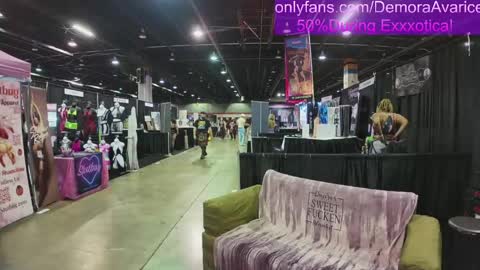 demora_avarice online show from April 2026 06:23:02 PM