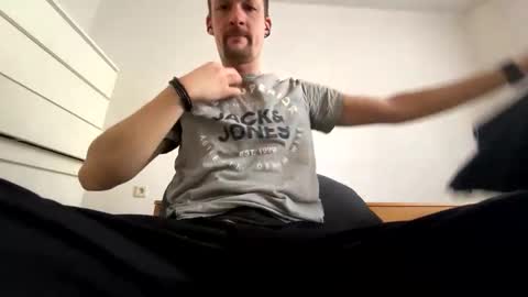 denis19872 online show from February 2026 01:48:02 PM