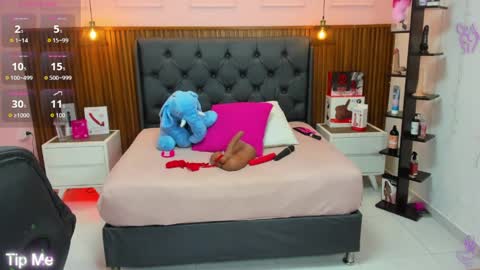 D E N I S  online show from April 2026 07:29:02 PM