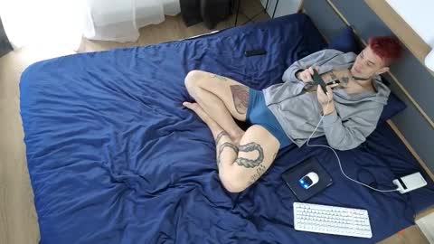 Snapshot of denis_here chatting on October 2025 07:40:01 AM Denis online show from October 2025 07:40:01 AM