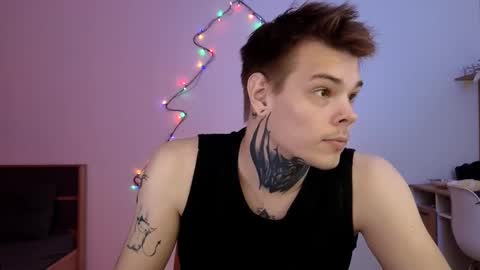 Snapshot of denis_here chatting on December 2025 10:09:02 AM Denis online show from December 2025 10:09:02 AM