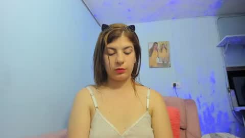 Snapshot of denise_babe_ chatting on July 2026 04:25:01 AM Laura online show from July 2026 04:25:01 AM