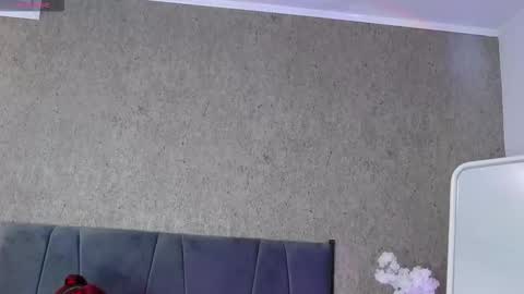 DeniseSun online show from November 2025 06:10:02 PM