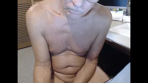 Snapshot of denn_jett chatting on October 2025 10:45:01 AM Den Jet online show from October 2025 10:45:01 AM