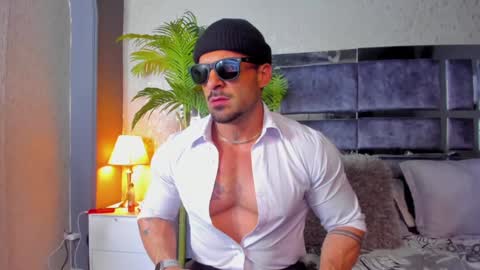 dennis_cox_ online show from January 2025 08:54:01 AM