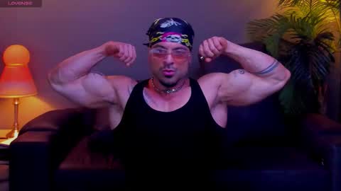 dennis_cox_ online show from November 2025 10:03:01 AM