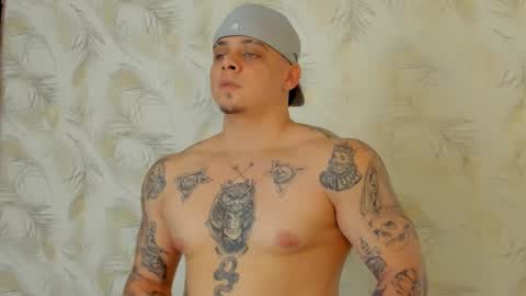 dennis munera online show from December 2024 01:22:01 PM