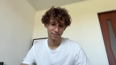 Snapshot of denobluora chatting on September 2025 10:29:01 AM Jasper online show from September 2025 10:29:01 AM