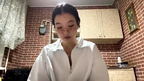 Snapshot of denysebernacchi chatting on September 2025 01:16:02 PM Emma online show from September 2025 01:16:02 PM