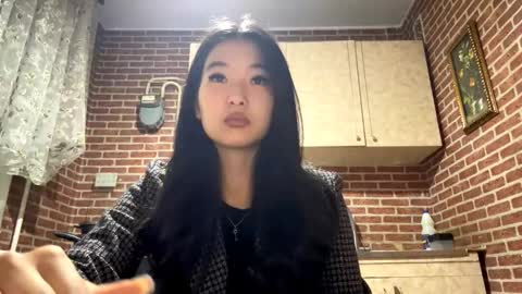 Snapshot of denysebernacchi chatting on October 2025 12:17:02 PM Emma online show from October 2025 12:17:02 PM