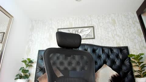 denzelrios online show from March 2026 04:02:02 AM