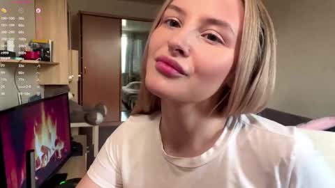 Vi  Victoria online show from November 2025 11:42:01 AM