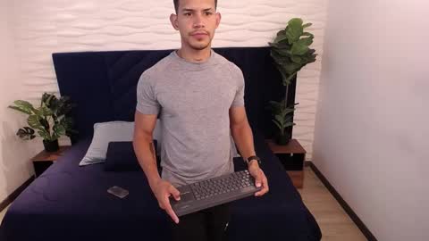 Dereck Myers online show from January 2025 03:23:02 AM