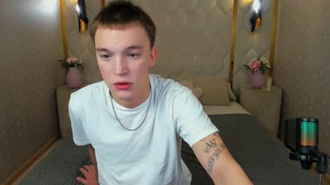 Derek online show from November 2025 01:36:02 PM