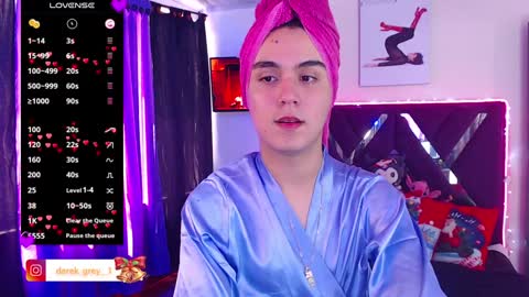 Snapshot of derek_greyy_ chatting on December 2024 06:02:02 PM derek grey online show from December 2024 06:02:02 PM