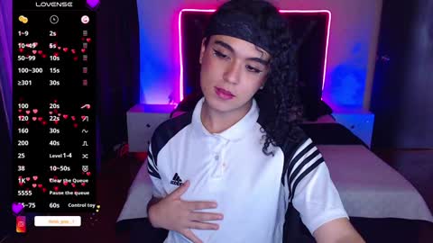 Snapshot of derek_greyy_ chatting on February 2025 10:20:01 PM derek grey online show from February 2025 10:20:01 PM