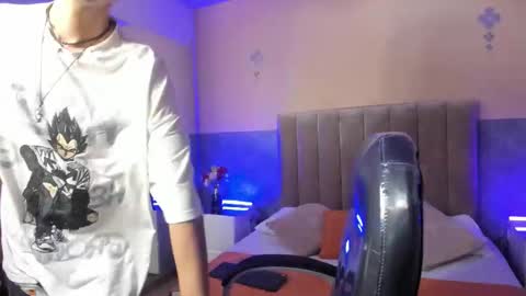 derek_sinn online show from March 2026 09:32:02 PM