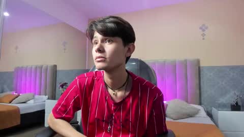 derek_sinn online show from March 2026 06:12:01 PM