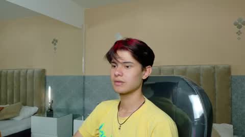 derek_sinn online show from June 2026 10:04:01 PM