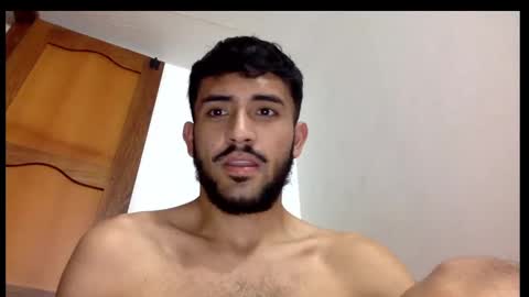 Snapshot of derek_smiith chatting on February 2025 06:51:01 AM Derek smiith online show from February 2025 06:51:01 AM