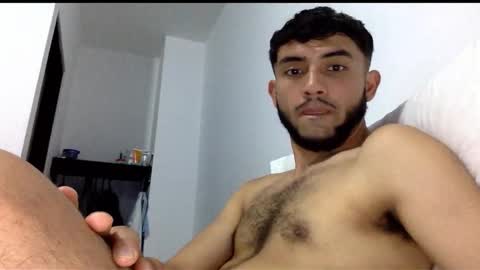 Snapshot of derek_smiith chatting on November 2025 07:13:01 PM Derek smiith online show from November 2025 07:13:01 PM