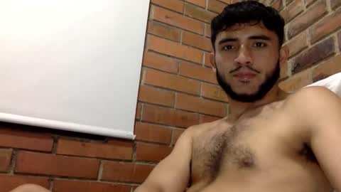 Snapshot of derek_smiith chatting on December 2025 11:02:01 PM Derek smiith online show from December 2025 11:02:01 PM