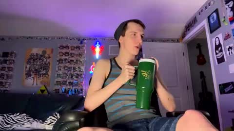 Snapshot of derekdings chatting on May 2026 11:09:02 AM derekdings online show from May 2026 11:09:02 AM