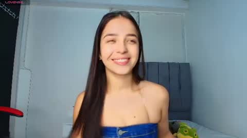 Snapshot of derly_cuervo703031 chatting on June 2026 07:25:01 PM derly_cuervo703031 online show from June 2026 07:25:01 PM