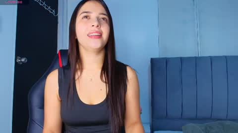 Snapshot of derly_cuervo703031 chatting on June 2026 06:27:01 PM derly_cuervo703031 online show from June 2026 06:27:01 PM