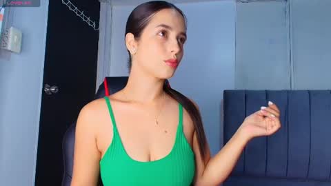 Snapshot of derly_cuervo703031 chatting on July 2026 07:19:01 PM derly_cuervo703031 online show from July 2026 07:19:01 PM