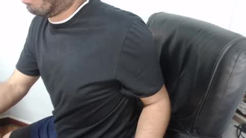 Snapshot of derrik_ chatting on September 2025 05:06:02 AM online show from September 2025 05:06:02 AM