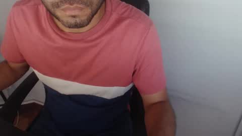 Snapshot of derrik_ chatting on April 2026 12:36:01 PM online show from April 2026 12:36:01 PM