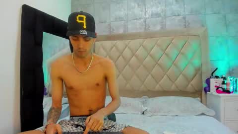 derrymeyers online show from December 2025 01:21:02 AM