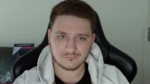 dervechi online show from December 2025 01:17:01 PM