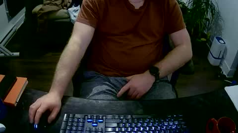 desdisdes online show from April 2026 12:05:01 AM