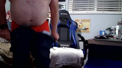 Snapshot of desertknight56 chatting on October 2025 01:47:02 AM D K online show from October 2025 01:47:02 AM