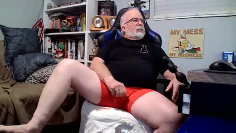 Snapshot of desertknight56 chatting on October 2025 01:05:02 AM D K online show from October 2025 01:05:02 AM