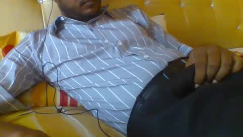Snapshot of desidaddy_69 chatting on December 2024 10:16:01 AM desidaddy_69 online show from December 2024 10:16:01 AM