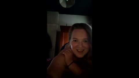 Snapshot of desideriacam chatting on April 2026 04:23:02 PM desideriacam online show from April 2026 04:23:02 PM