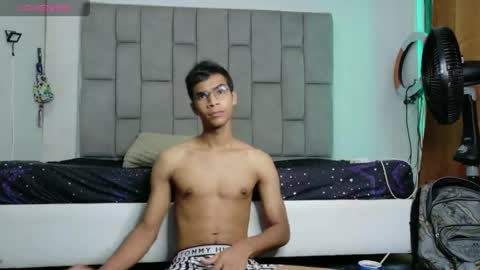 desire4duo online show from April 2026 11:27:01 AM