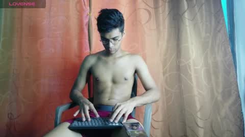 Snapshot of desire4duo chatting on May 2026 11:48:01 AM desire4duo online show from May 2026 11:48:01 AM