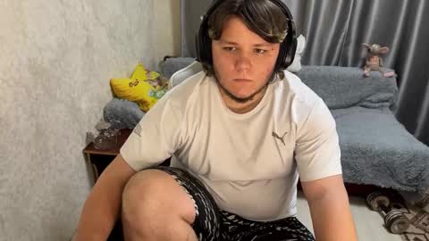 Snapshot of desiredude9 chatting on September 2025 06:44:01 PM desiredude9 online show from September 2025 06:44:01 PM