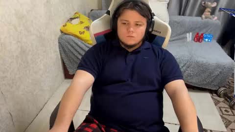 Snapshot of desiredude9 chatting on October 2025 07:43:01 PM desiredude9 online show from October 2025 07:43:01 PM